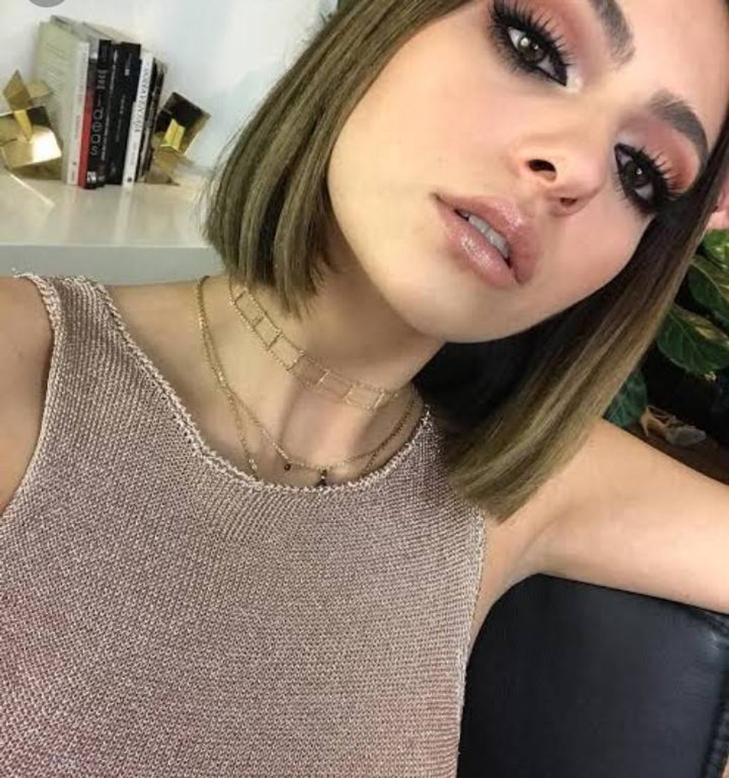 Fashion Anna Sarelly tiene buenas reseñas maquillaje bonito y varido