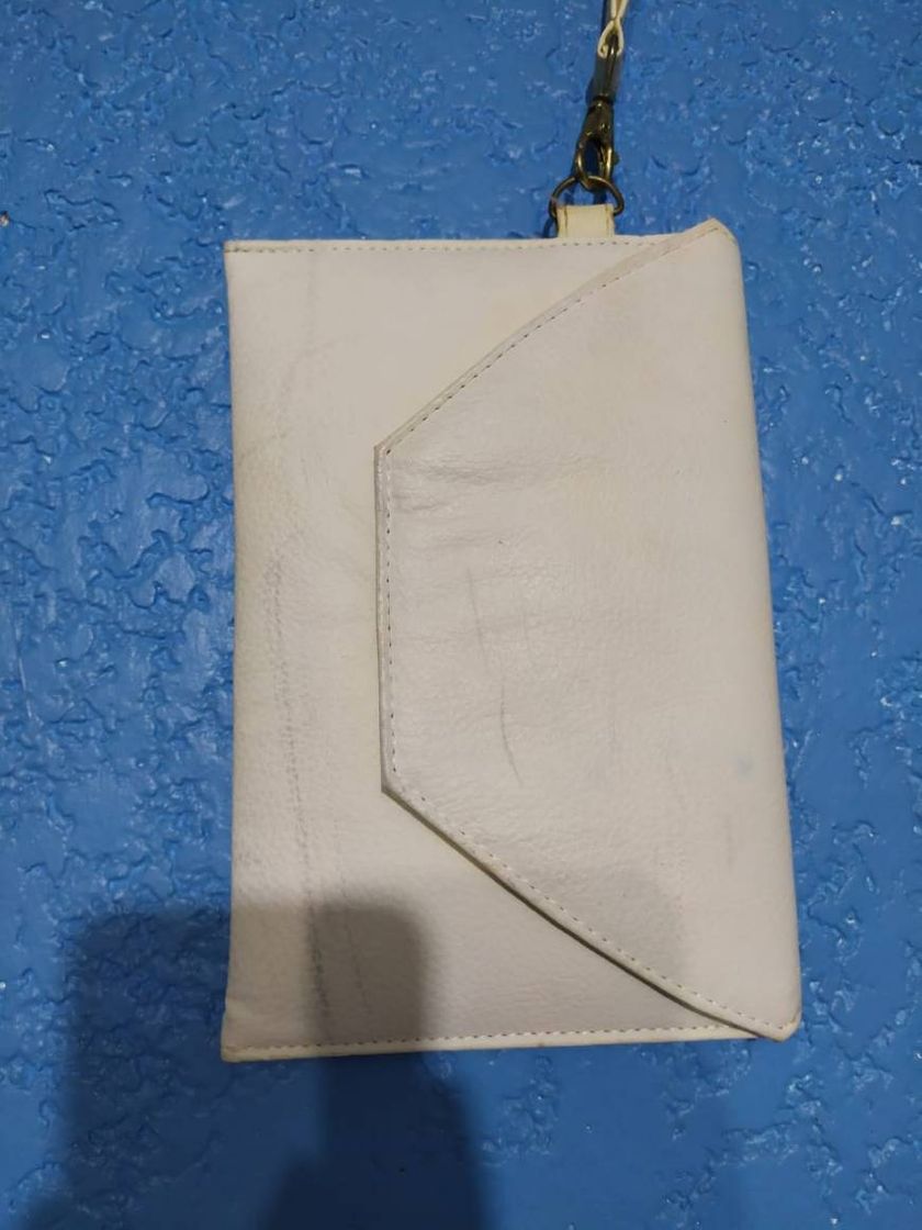 Social Clutch blanco 2x1