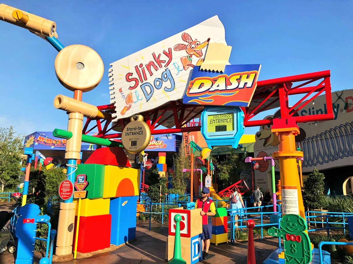 Lugar Slinky Dog Dash