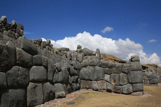 Sacsayhuamán