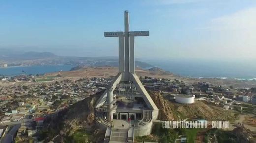 Cruz del Tercer Milenio