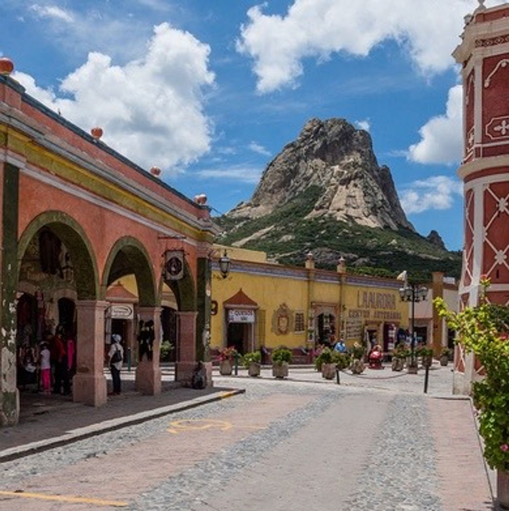 Place Peña de Bernal