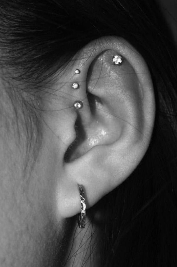 Moda piercing •orelha 