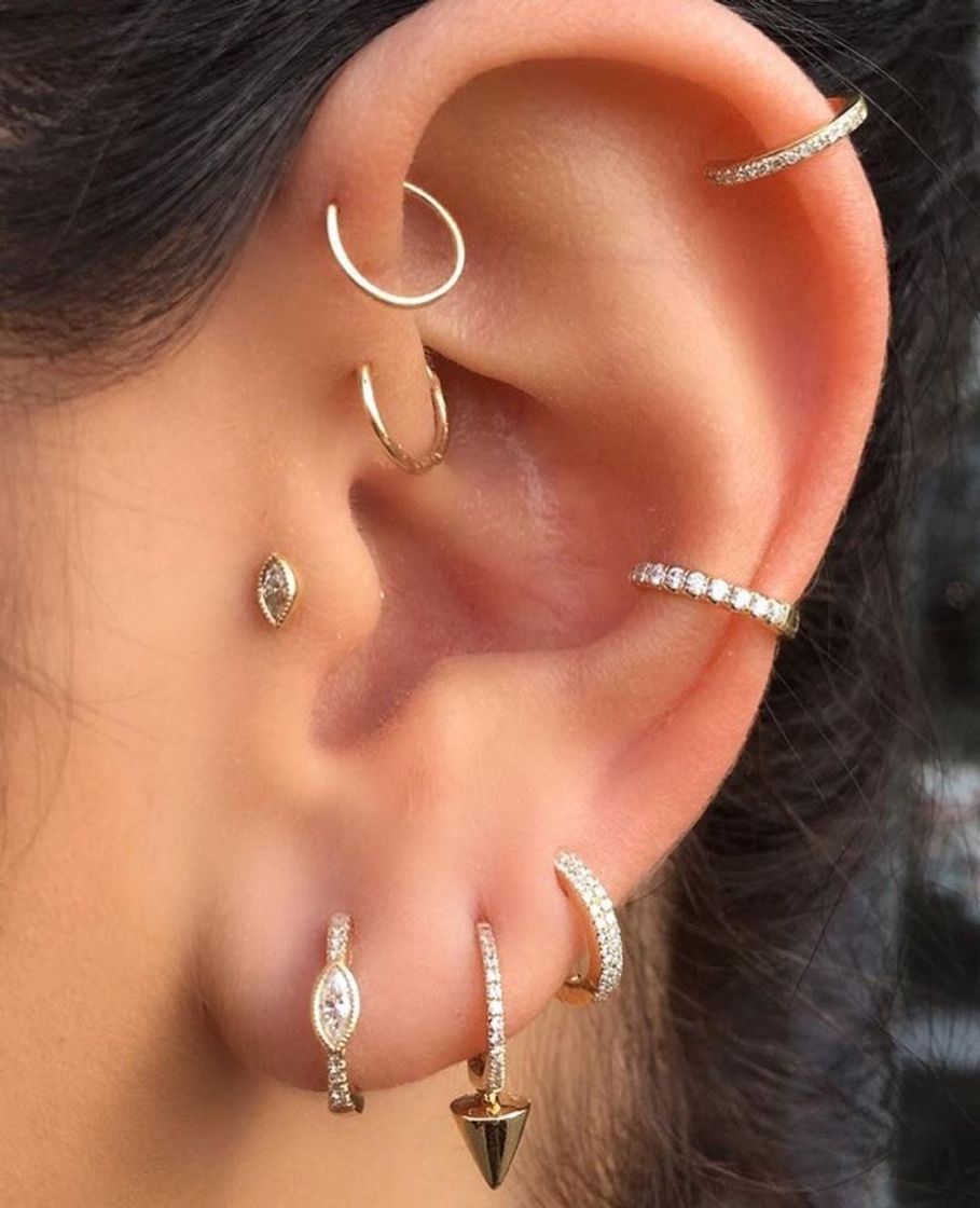 Moda piercing •orelha 