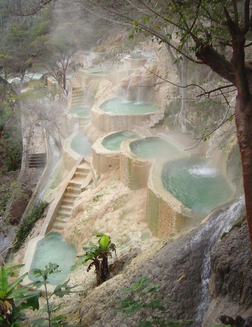 Place Grutas Tolantongo