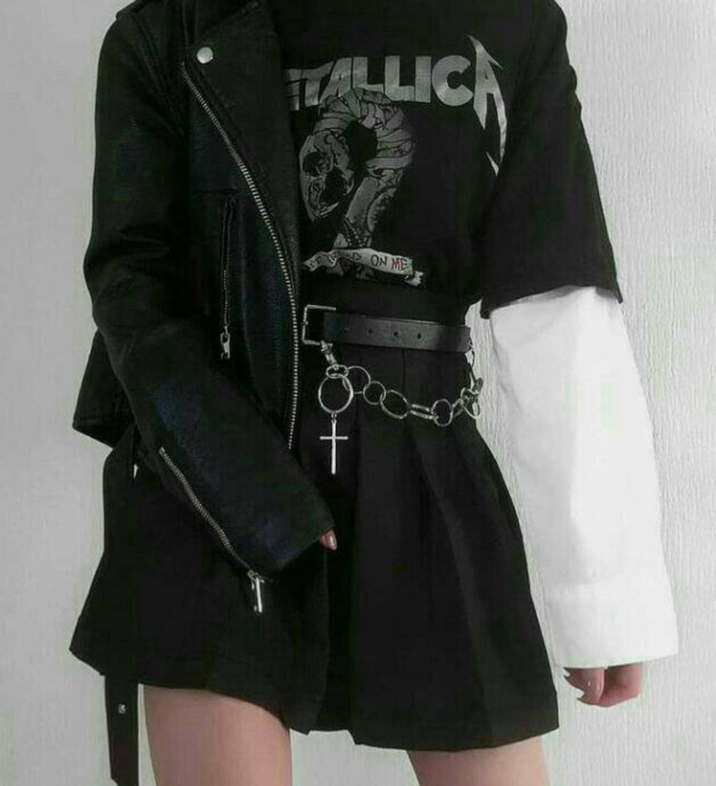 Moda Look E-girl Metallica 