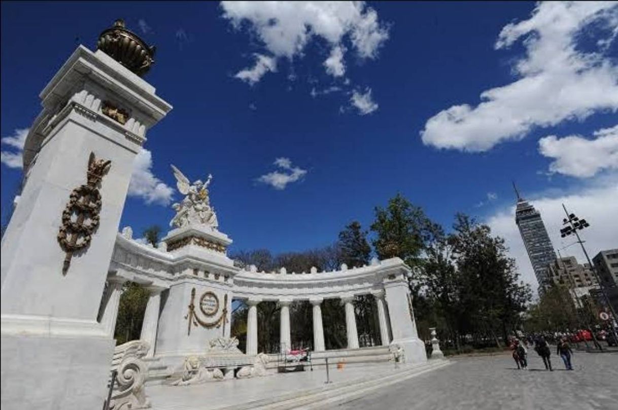 Place Hemiciclo a Benito Juárez