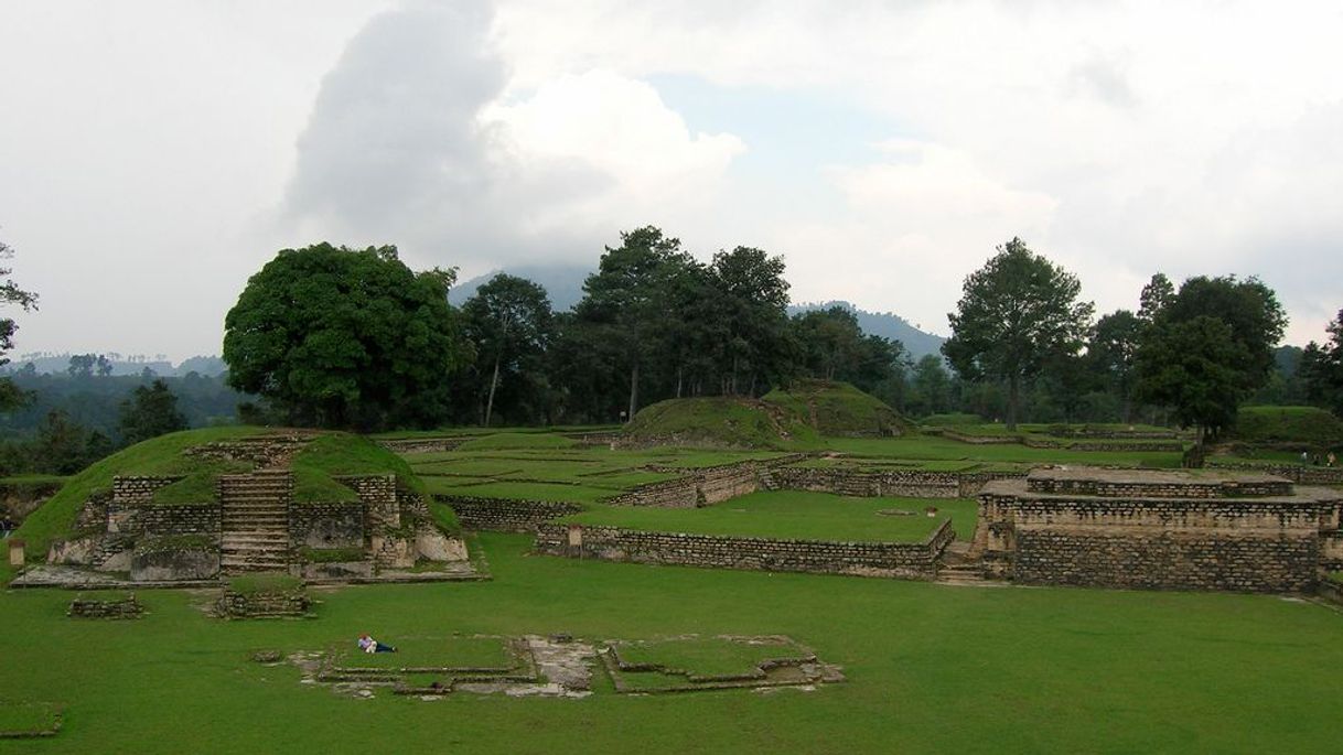 Lugar Iximche