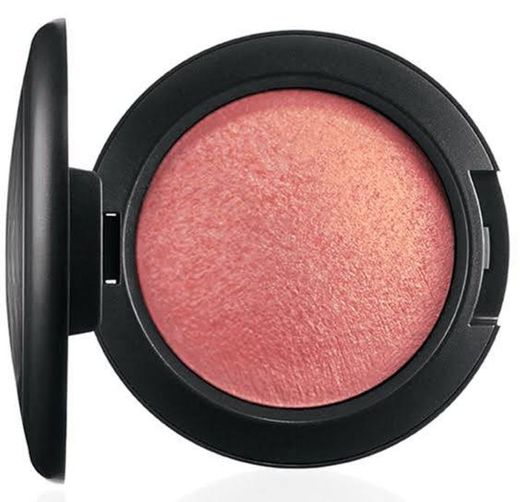 Petal power Minelalize blush MAC cosmetics 