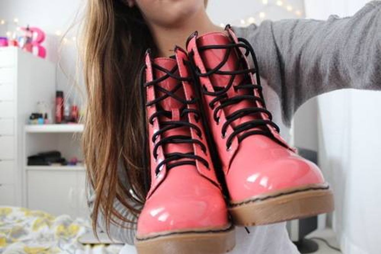 Moda Combat boots