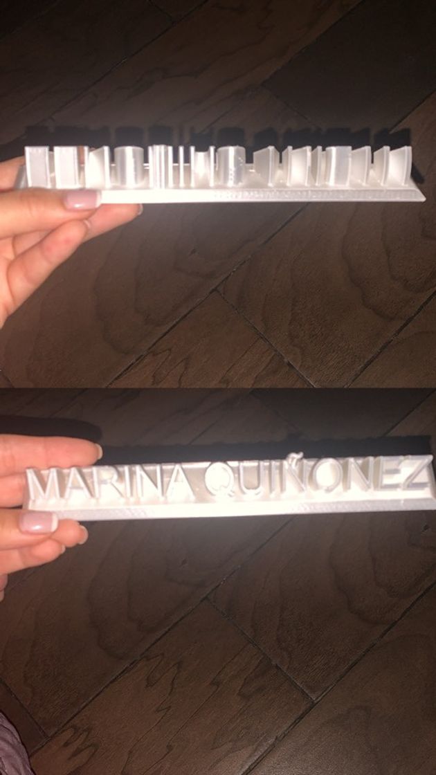 Social Impresiones en 3D porta nombres, lámparas con imágenes. 