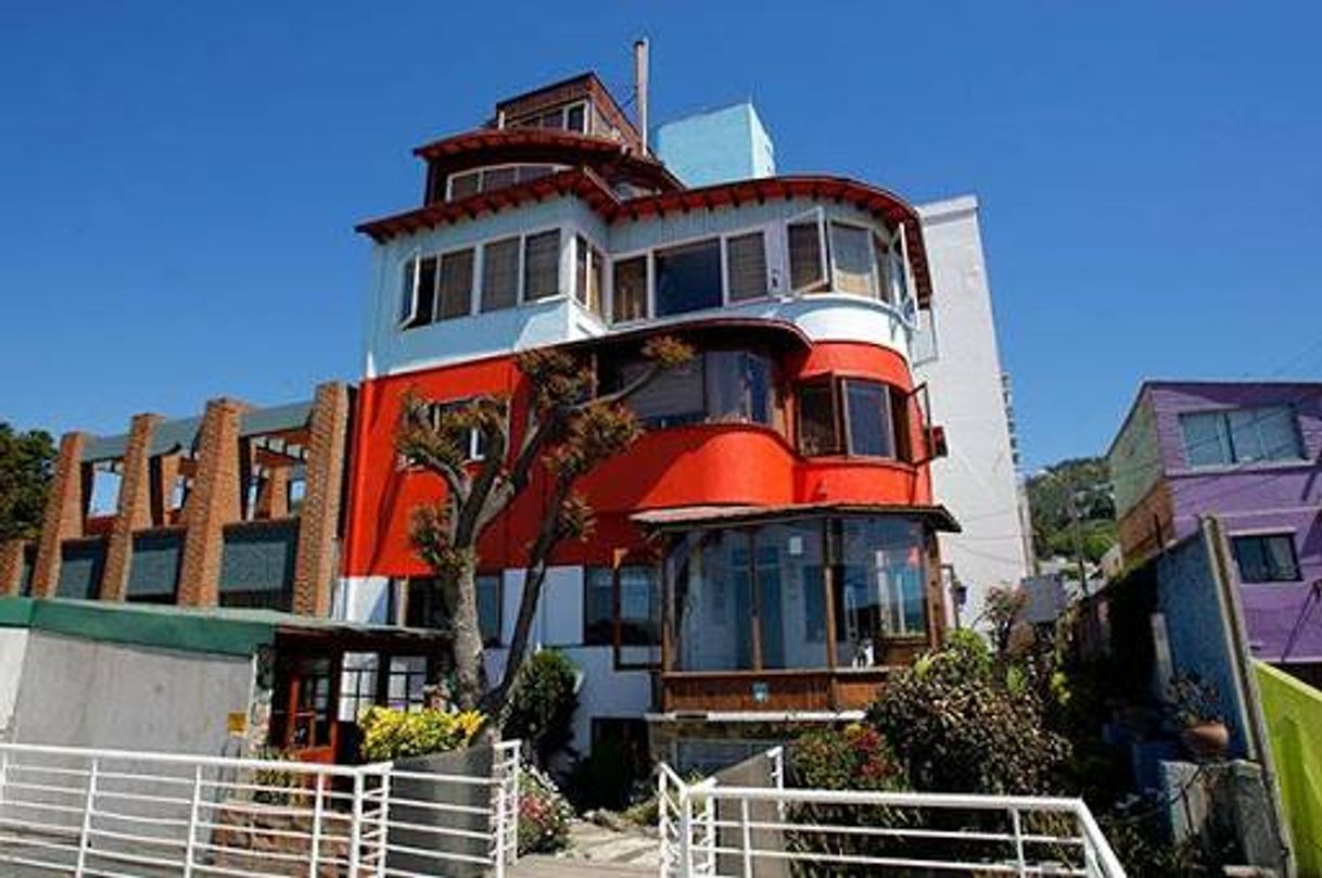 Place La Sebastiana Museo de Pablo Neruda