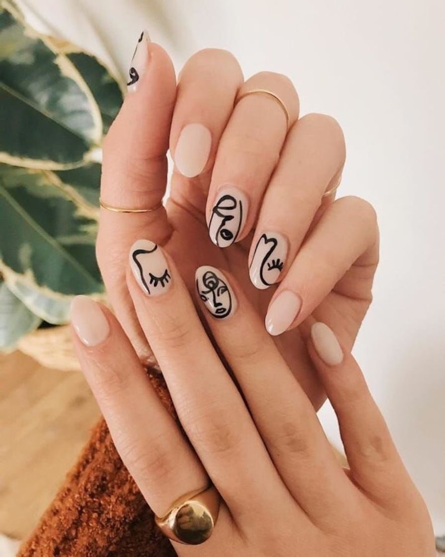 Fashion DISEÑOS DISCRETOS DE UÑAS✨✨✨