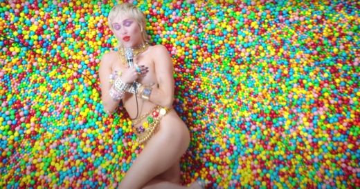 Miley Cyrus - Midnight Sky (Official Video) - YouTube