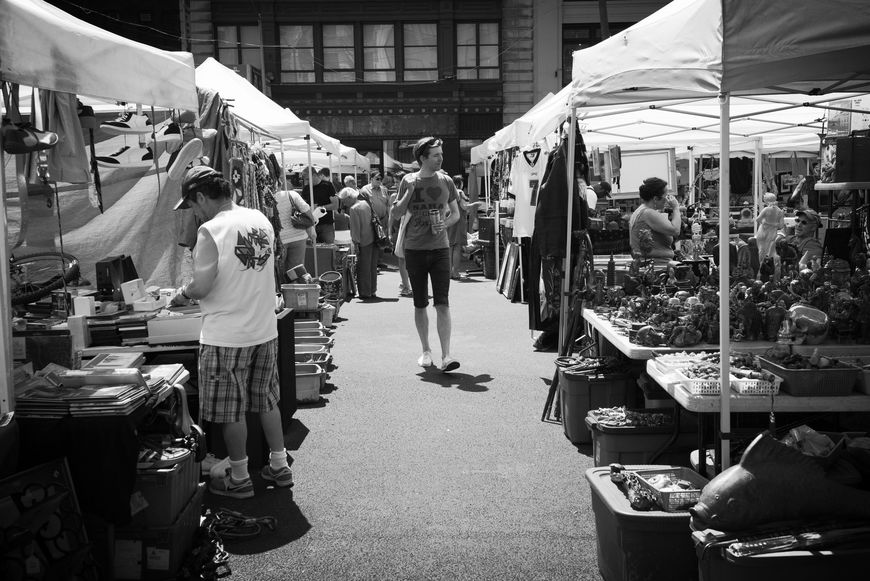 Lugar Annex Markets