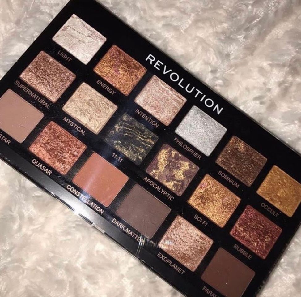 Producto Paleta 18 sombras Regeneration "Astrological" - Revolution Pro