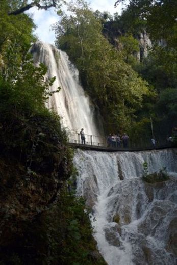 Cascada Cola de Caballo