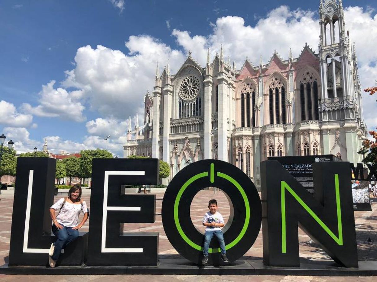 Place León