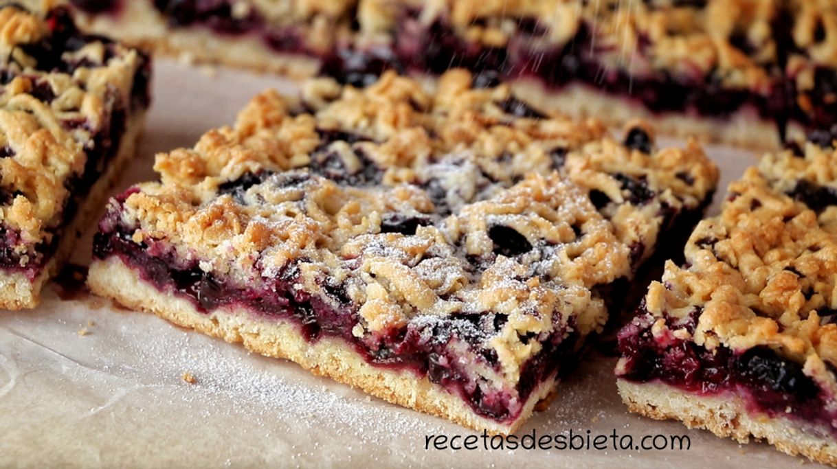 Tarta rallada con arándanos 