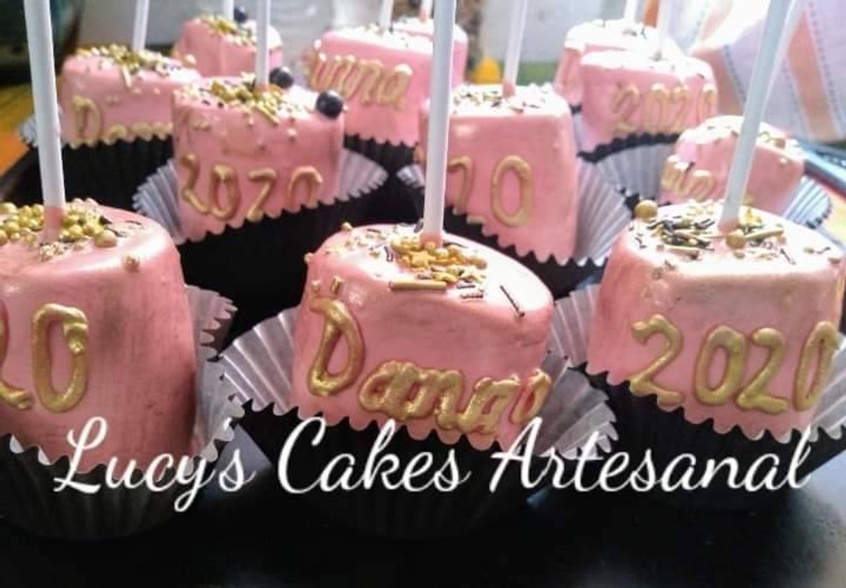 Social Paletas de bombón con chocolate para graduación
