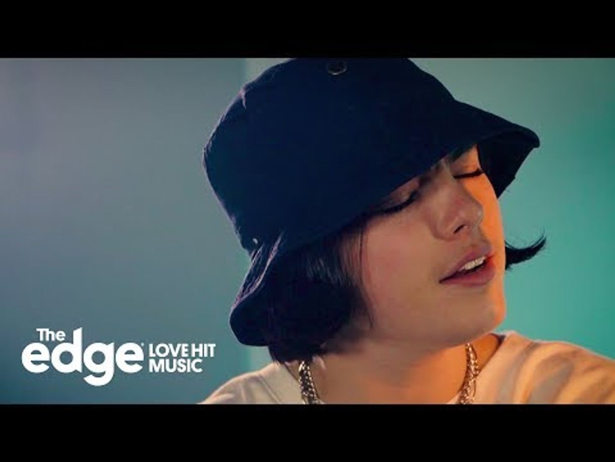 Canción BENEE - Soaked live at The Edge 