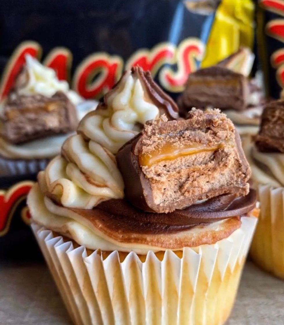 Restaurants MARS BAR CUPCAKES 