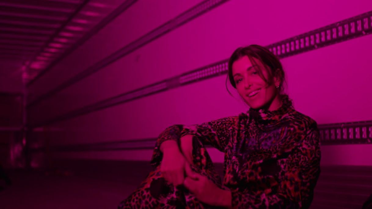 Music Jenifer - Comme c'est bon (clip officiel version album) - YouTube