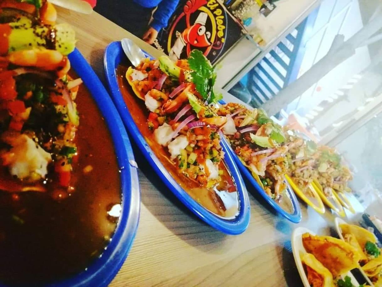 Restaurantes Cevichería y Coctelería "El Plebe"