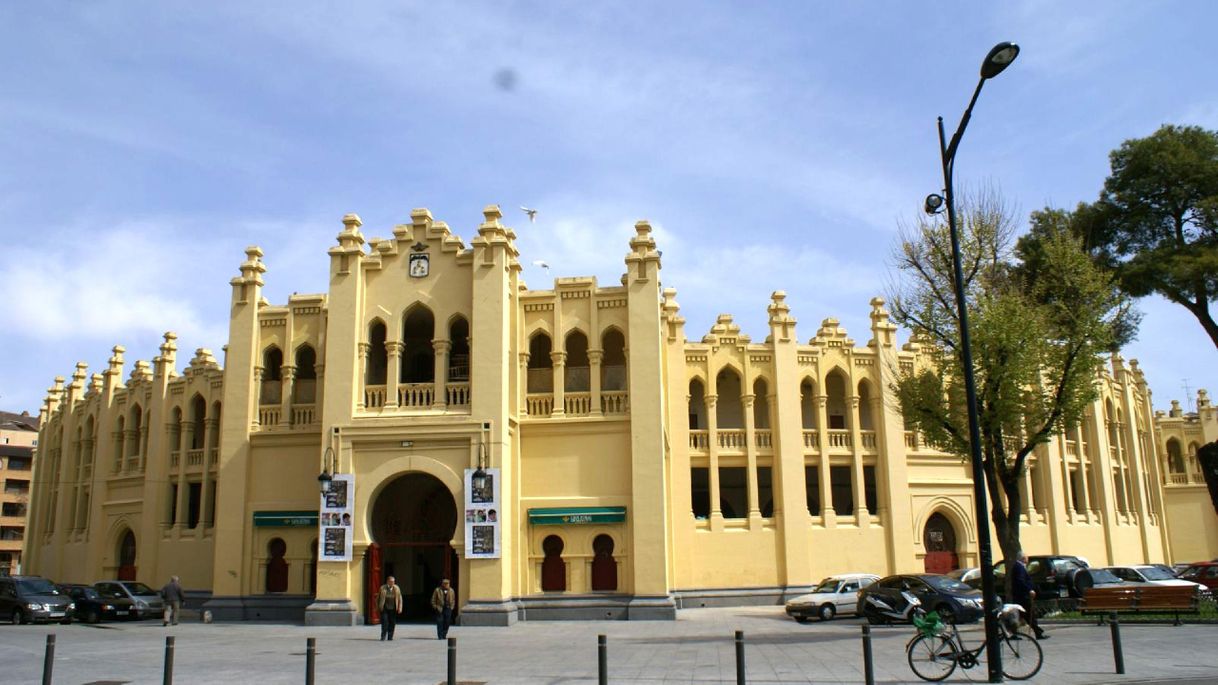 Place Plaza de Toros de Albacete