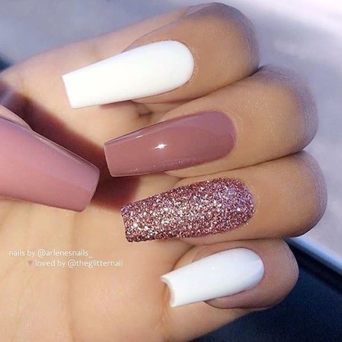 Fashion Simple nails 