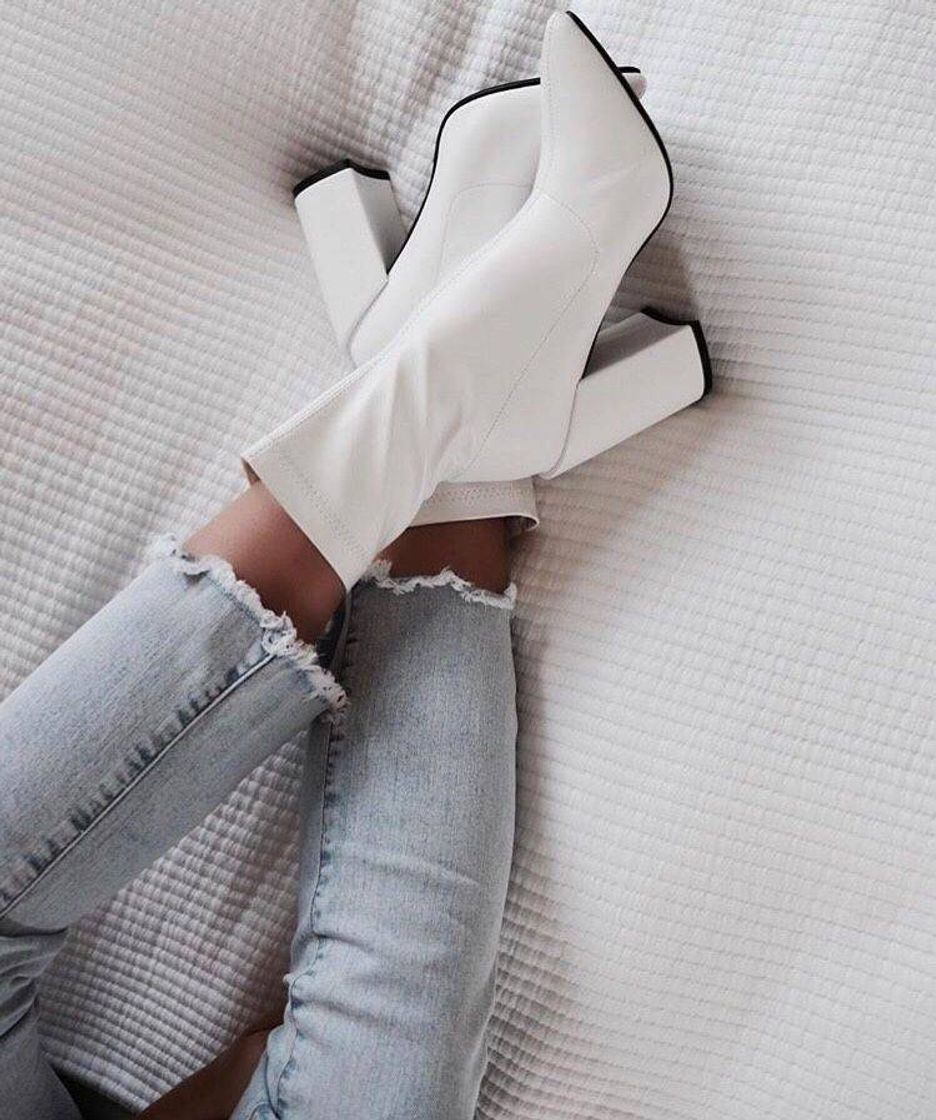 Social white high heels boots