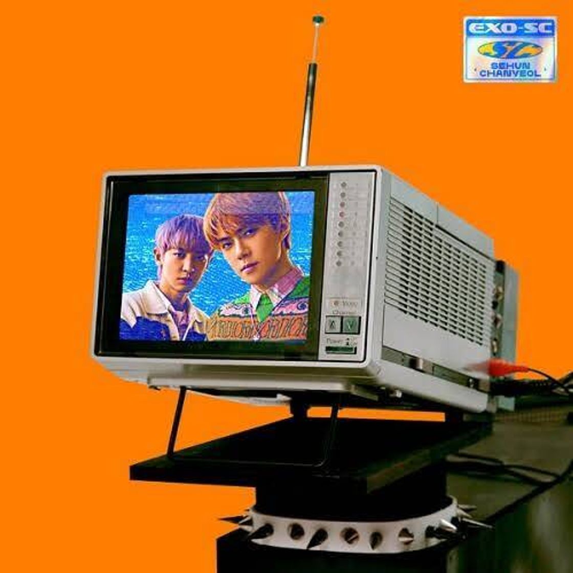 Moda EXO-SC  / Telephone