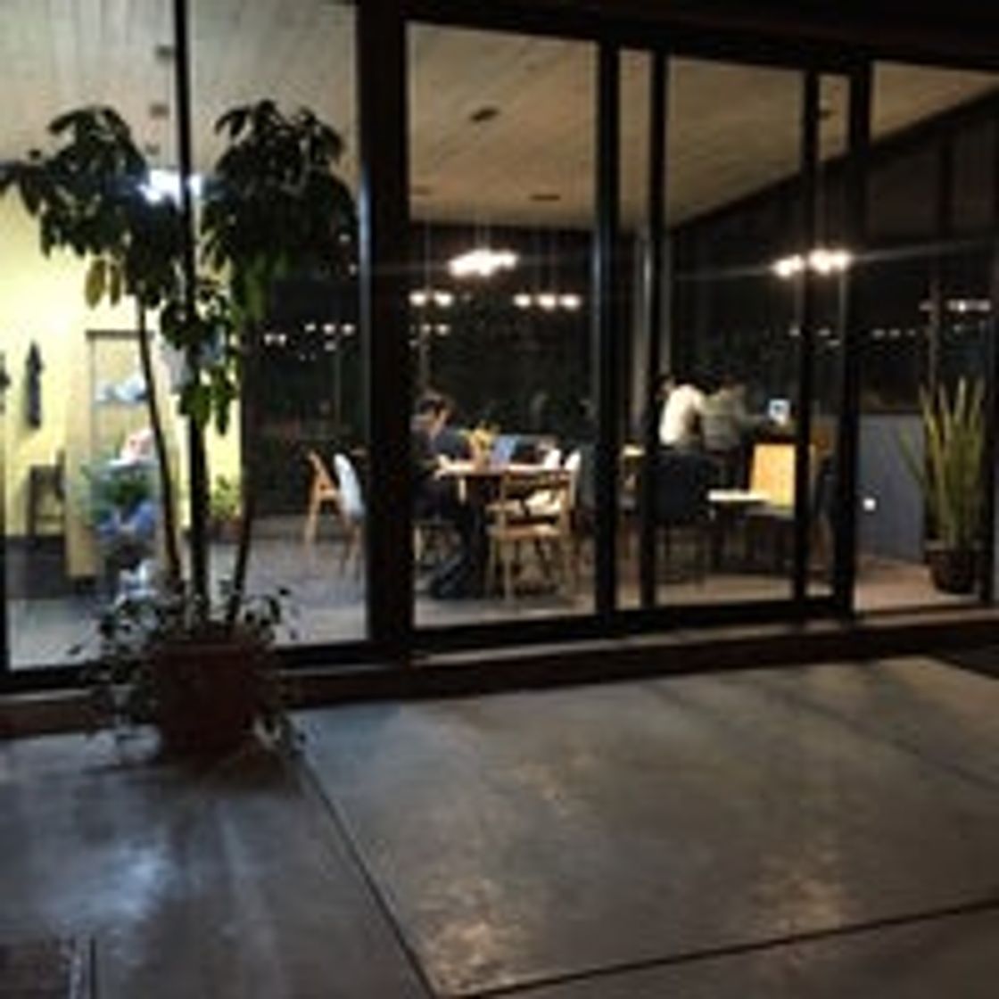 Restaurants Silvestre Coffee - Espresso & Brew Bar