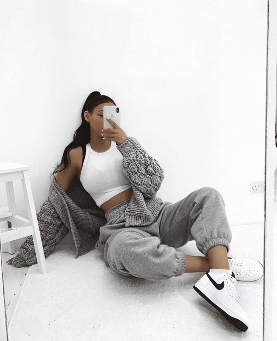 Social Jules Grey
