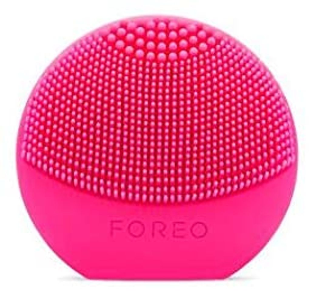 Product LUNA play plus de FOREO es el cepillo facial recargable de silicona