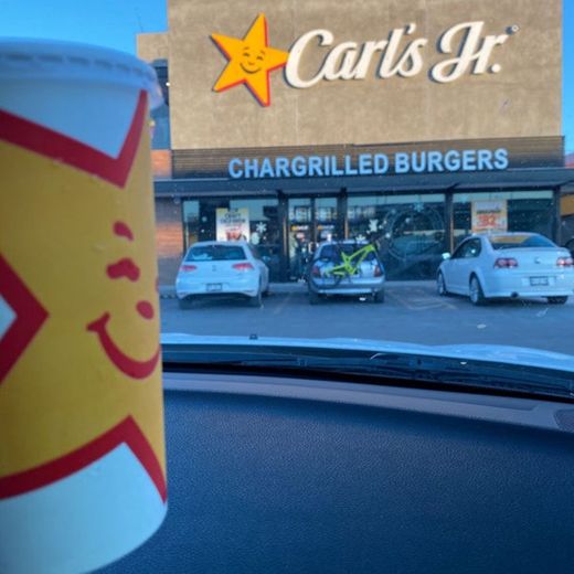 Carls' Jr.