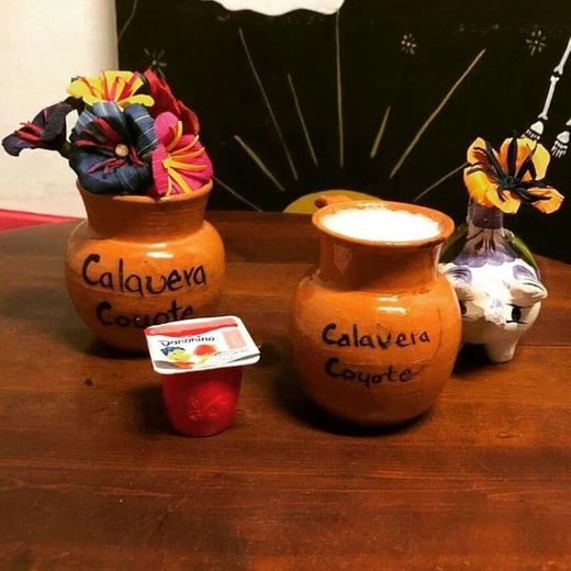 Calavera Coyote: Pulqueria