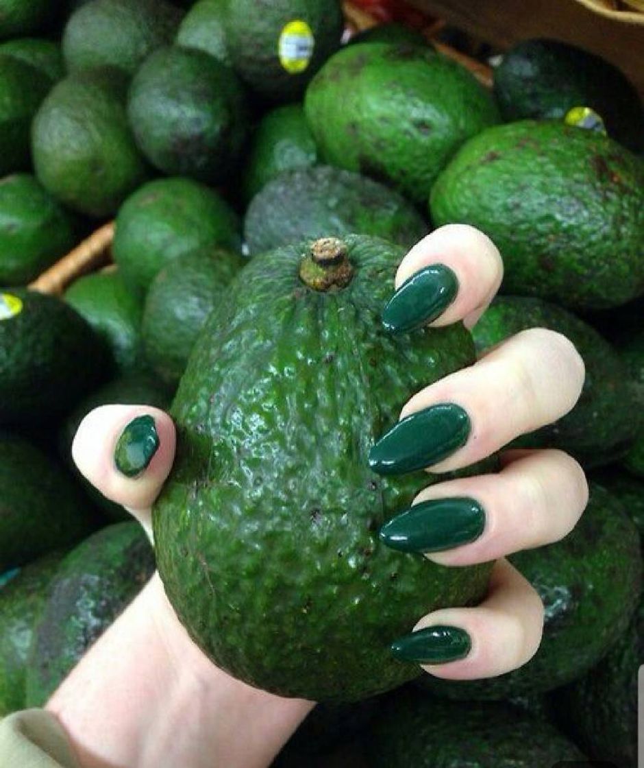 Moda Uñas verdes para verano