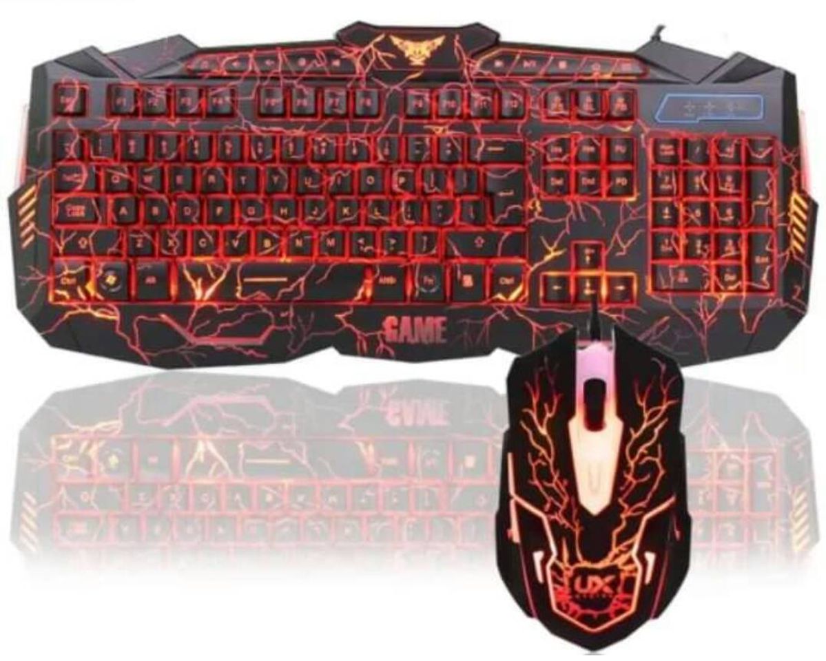 Producto Teclado y mouse gamers con led