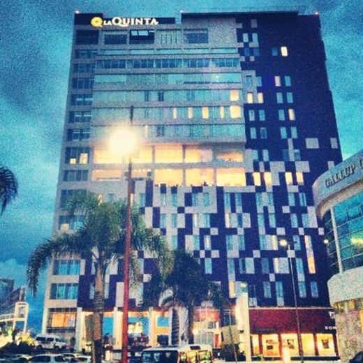 LQ Hotel by La Quinta Puebla Palmas