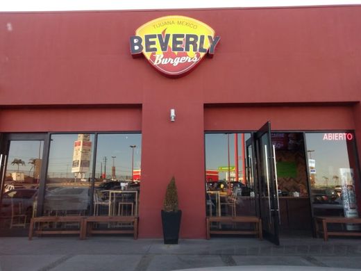 Beverly Burgers Santa fe 4.1