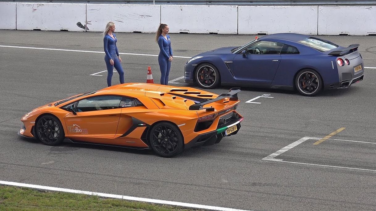 Moda Lamborghini Aventador SVJ vs Nissan GT-R R35 - YouTube