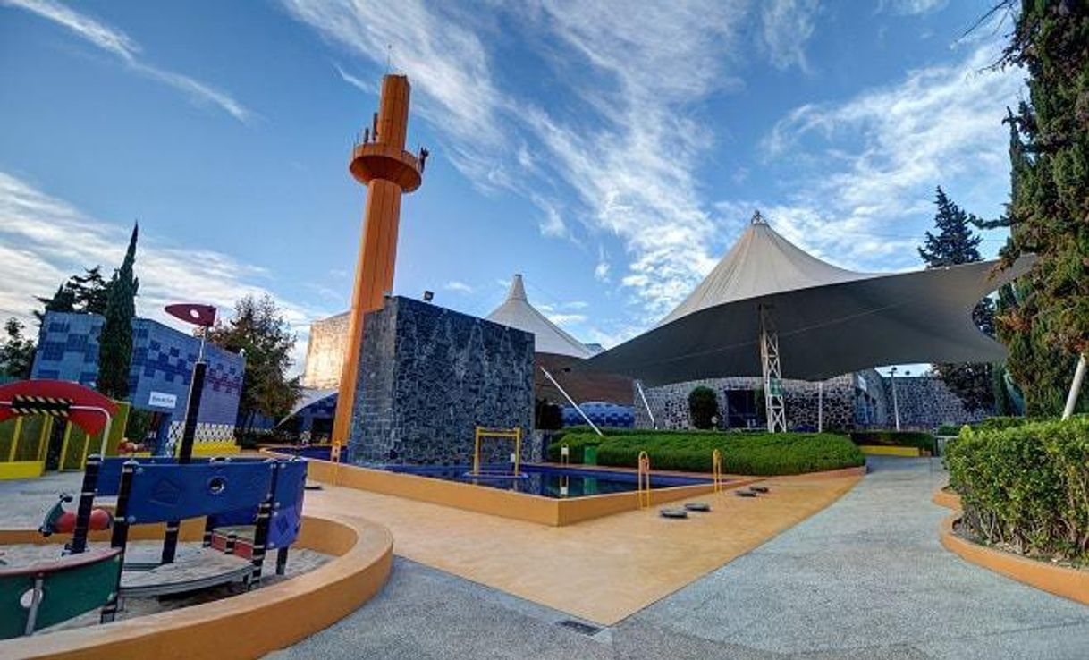 Lugar Papalote Museo del Niño