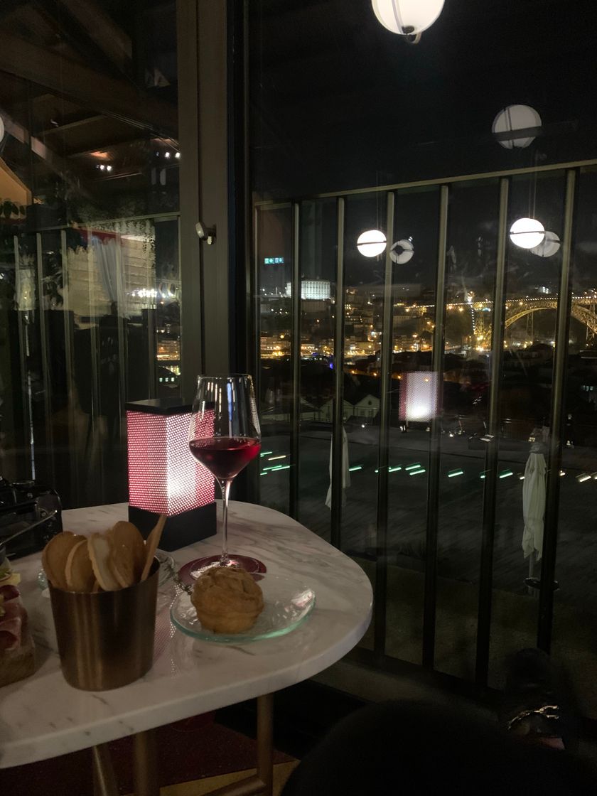 Place WOW - The World of Wine