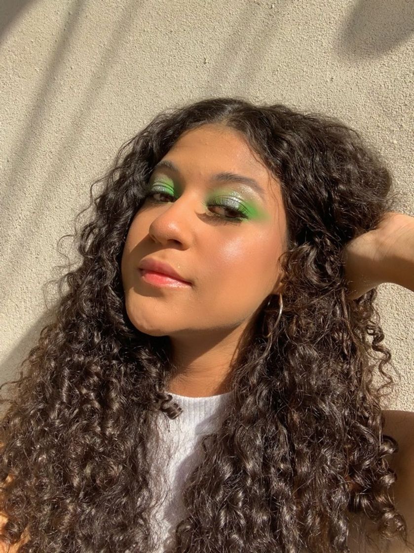 Fashion green makeup 💚✨