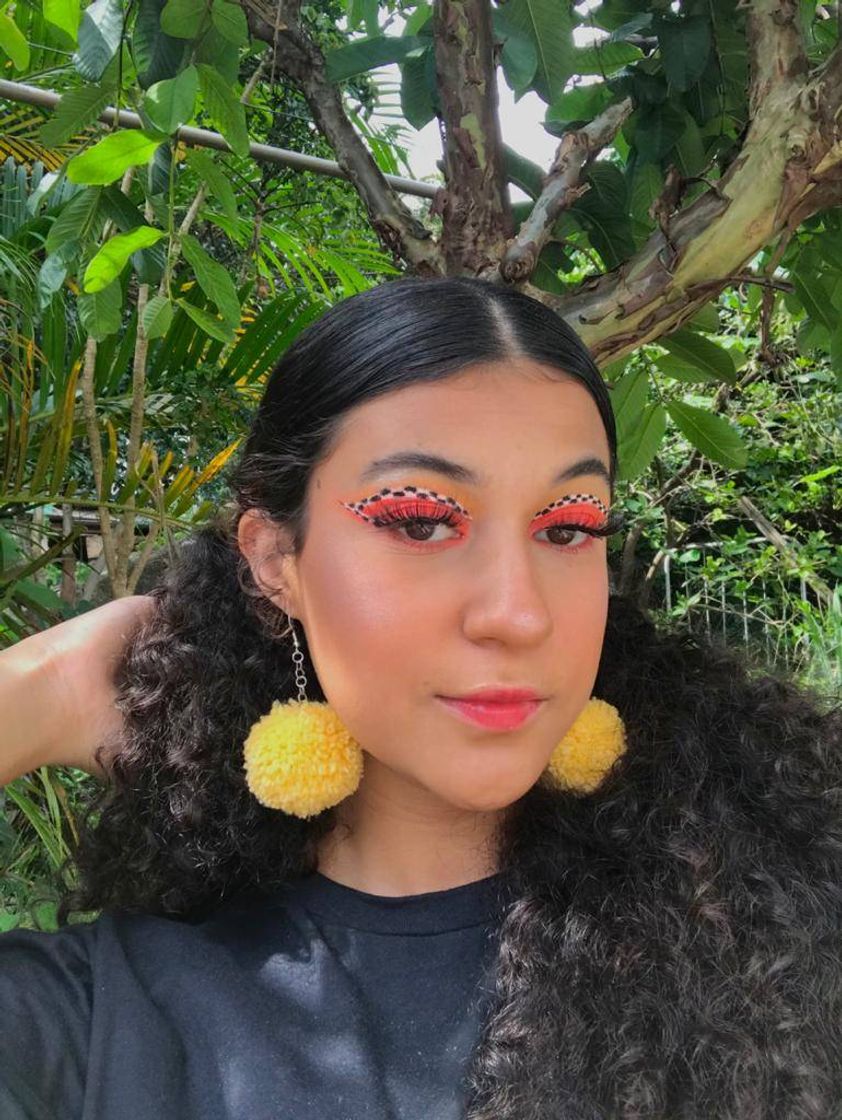 Fashion makeup look 🔥🧡