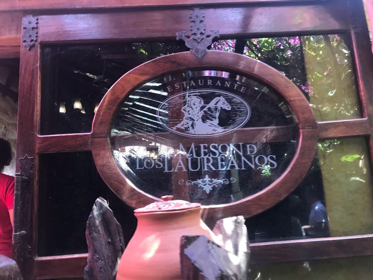 Restaurants El Mesón de Los Laureanos