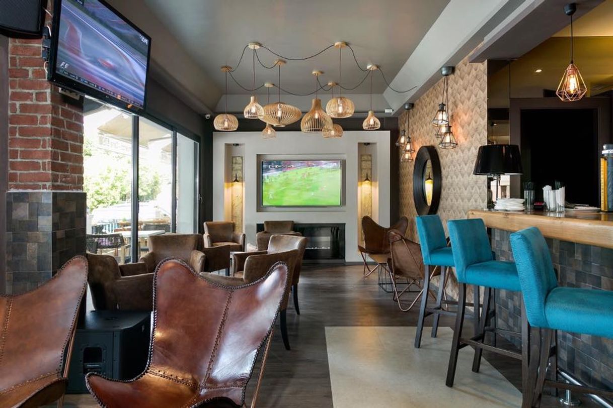 Restaurants Living Room Bar