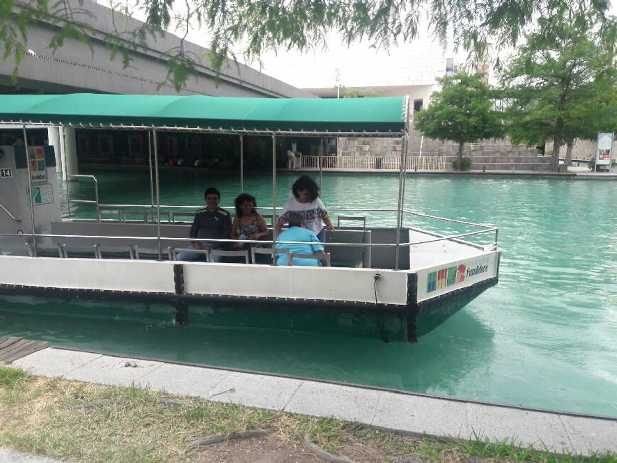 Place Paseo Santa Lucía