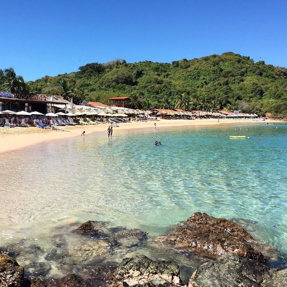 Restaurantes La Isla De Ixtapa Zihutanejo, Playa Coral